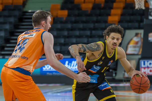 这种应变能 这种应变能